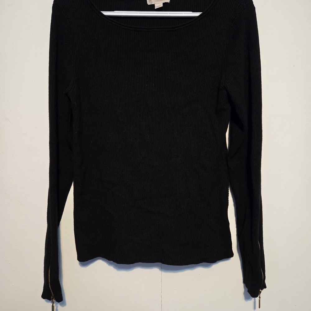 Black Sweater with Gold‎ Zipper on Sleeves